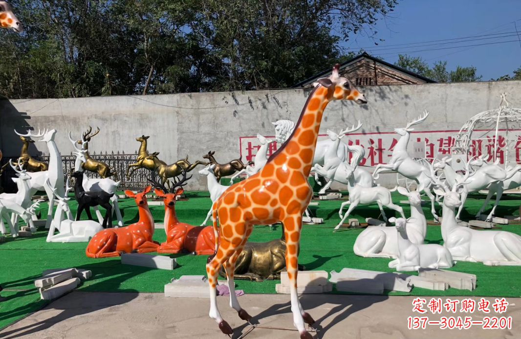 玻璃鋼彩繪長頸鹿雕塑公園園林仿真動物雕塑 