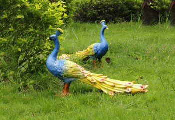 玻璃鋼孔雀雕塑——藝術點綴公園草坪