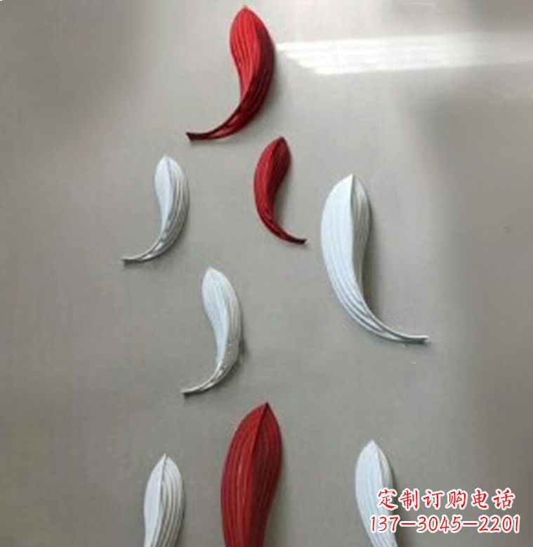 不銹鋼抽象小魚雕塑1