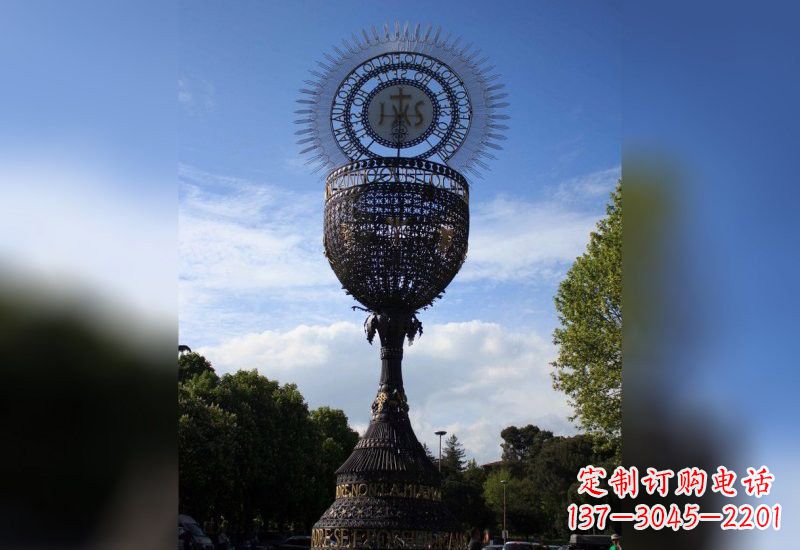 不銹鋼大型獎(jiǎng)杯雕塑