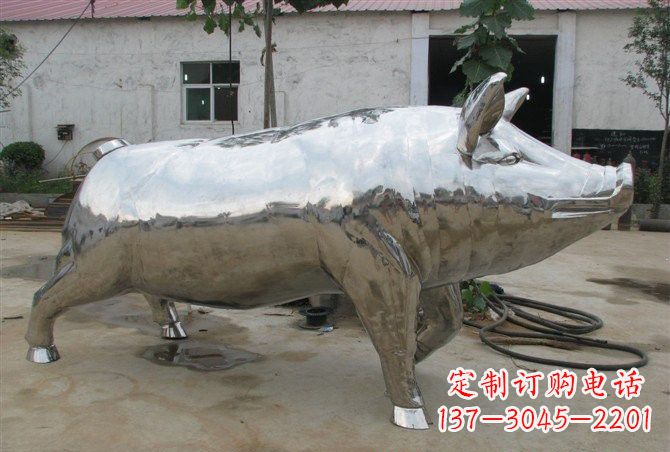 不銹鋼公園動(dòng)物豬雕塑精美雕塑展現(xiàn)完美美學(xué)