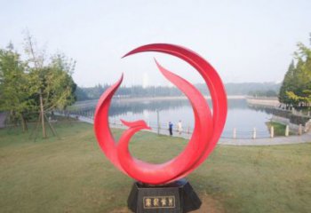 鳳凰雕塑——點(diǎn)綴不銹鋼公園的美麗風(fēng)景