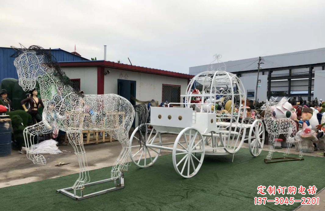 不銹鋼鏤空歐式馬車(chē)雕塑精美造型點(diǎn)綴空間