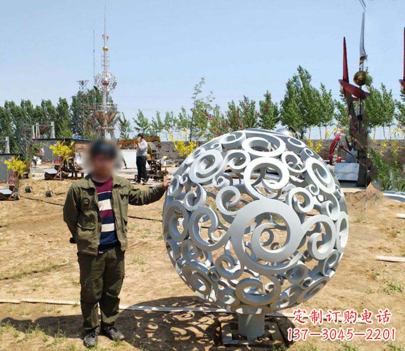 不銹鋼鏤空球公園景觀擺件