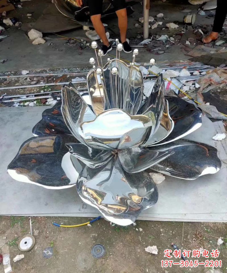 不銹鋼園林鏡面水仙花