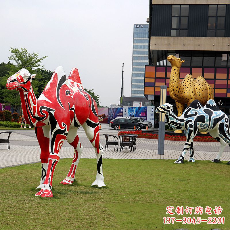 彩繪駱駝不-銹-鋼-雕-塑--城市園林動物景觀雕塑擺件