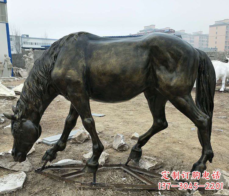 低頭馬公園玻璃鋼仿銅動(dòng)物雕塑