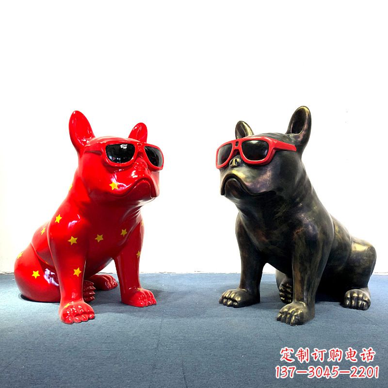 斗牛犬公仔，網(wǎng)紅眼鏡狗卡通美陳雕塑擺件