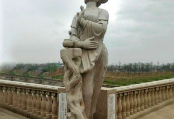 公園廣場(chǎng)的貂蟬雕塑古代四大美女之一