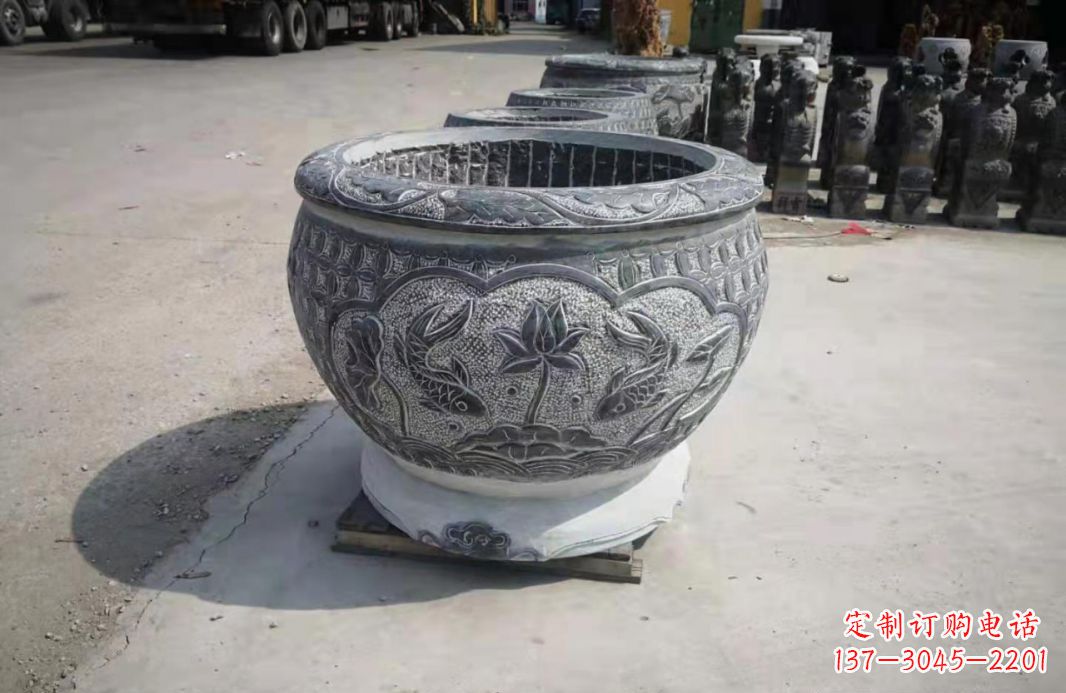 仿古石水缸荷花鯉魚(yú)石浮雕石雕