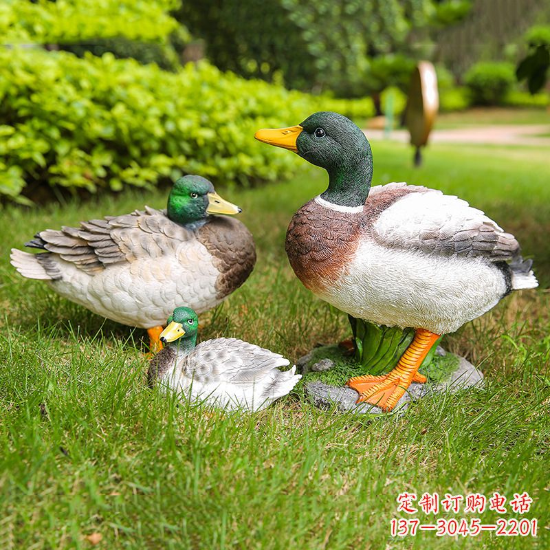 仿真鴨子玻璃鋼雕塑-公園草坪動物擺件