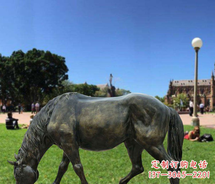 公園低頭馬玻璃鋼仿銅動(dòng)物雕塑