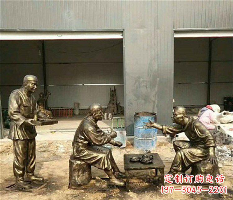 公園喝酒聊天的人物銅雕