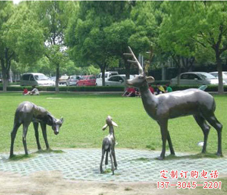 公園梅花鹿一家三口銅雕 