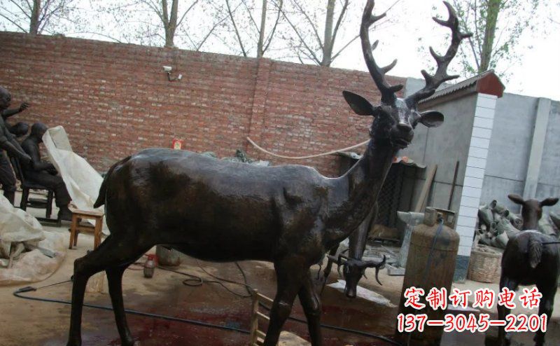 公園梅花鹿小鹿動物銅雕