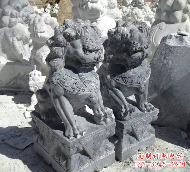 古代青石獅子雕塑