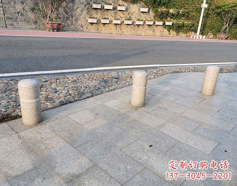 景區(qū)廣場平臺(tái)道路路障石柱