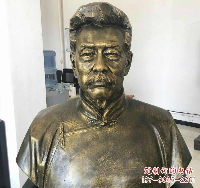 魯迅銅雕