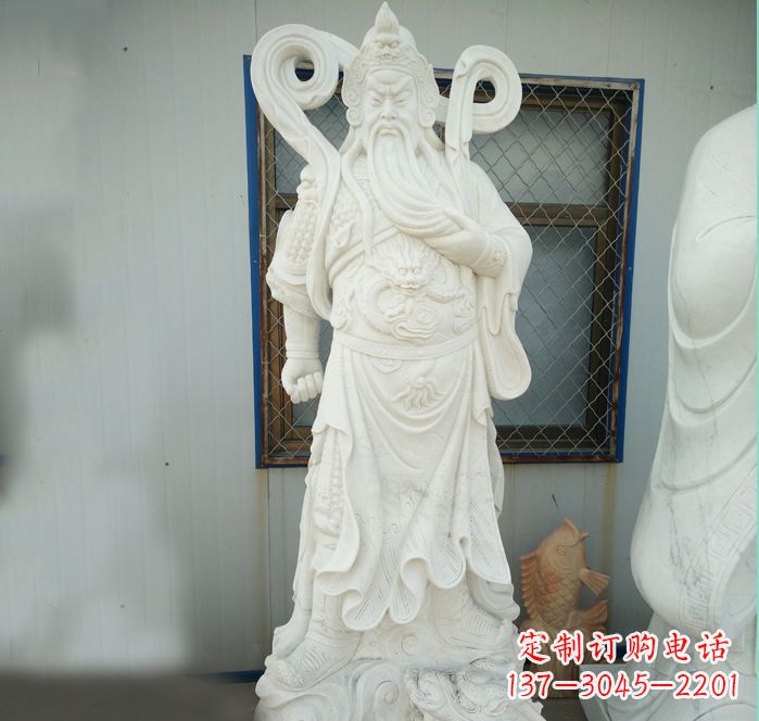 捋胡須的關(guān)公漢白玉武財(cái)神石雕