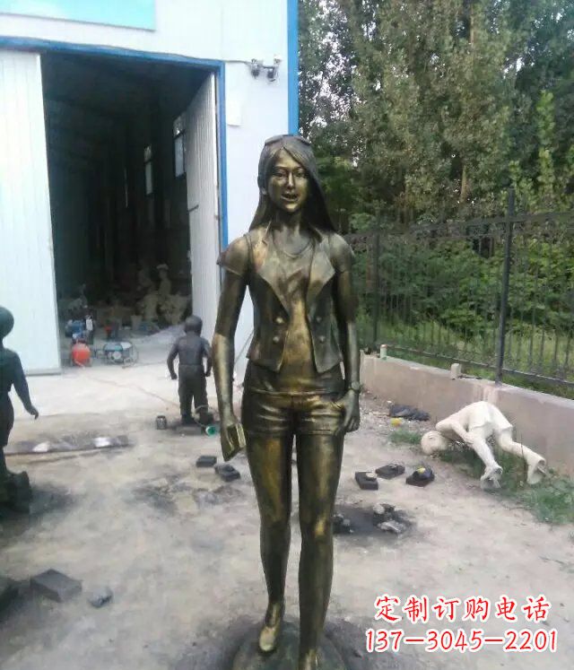 現(xiàn)代美女廣場人物銅雕